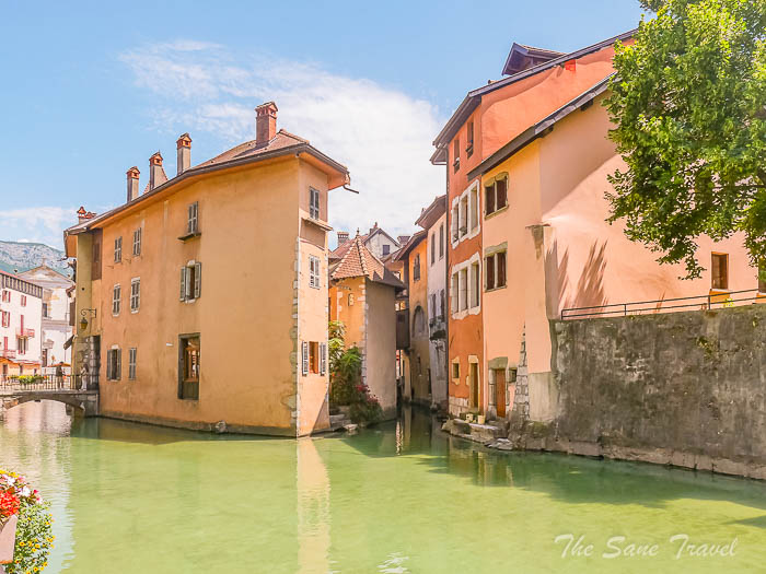22 river bank annecy thesanetravel.com P1614390