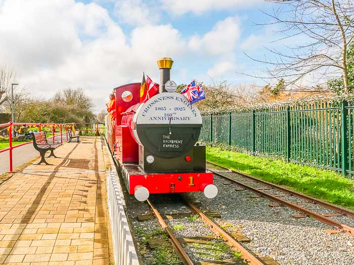 10 ttrain crossness thesanetravel.com P1707697