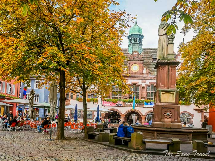 12 rathaus square thesanetravel.com P1476483