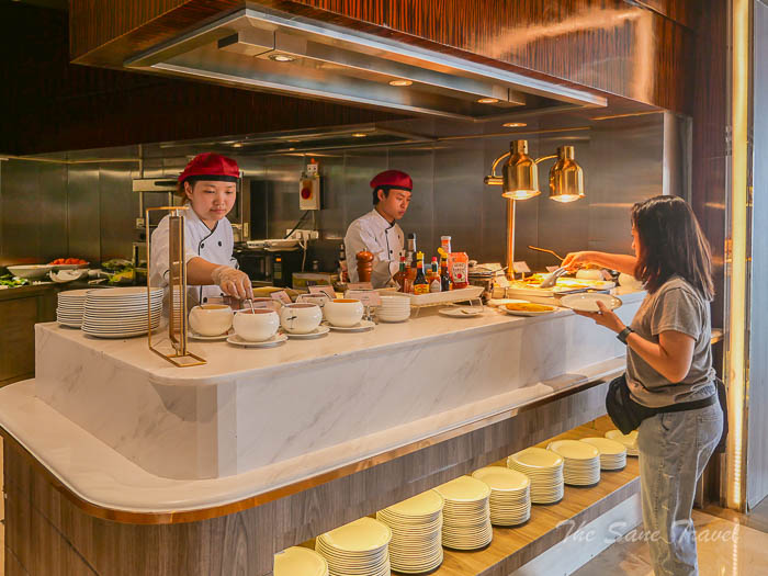 32 carousel thesanetravel.com P1567961