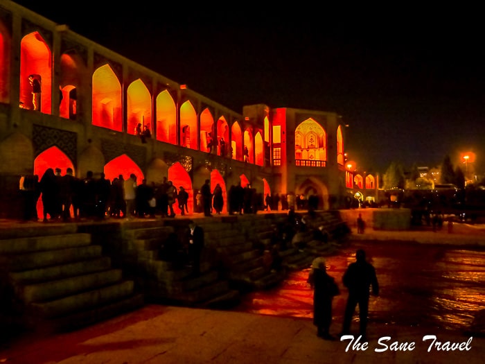 180 si o se bridge isfahan thesanetravel.com P1180187