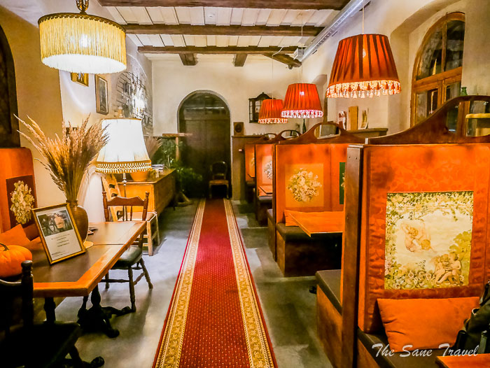 70 restaurant kuldiga thesanetravel.comP1870431