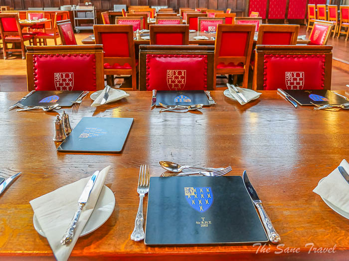 46 hall lincoln thesanetravel.com P1707949