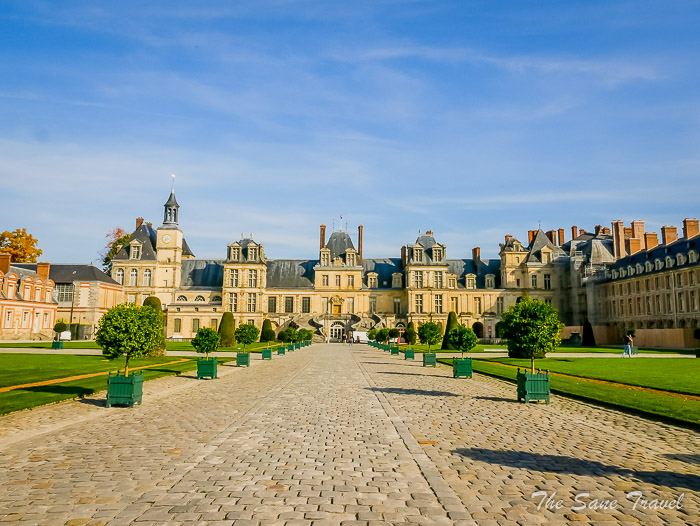 12 fontainebleau library thesanetravel.comP1580438