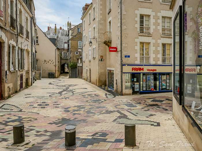 172 blois town thesanetravel.com P1776834