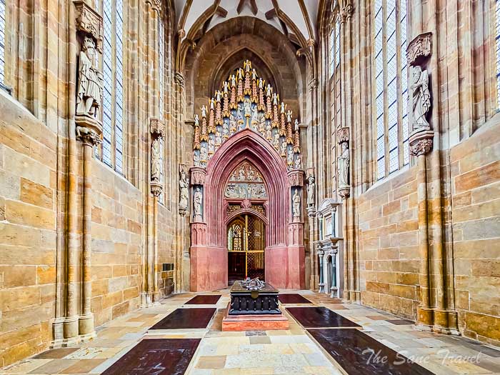 95 cathedral thesanetravel.com P1612821