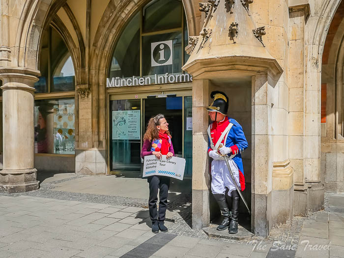 30 library thesanetravel.com P1396261