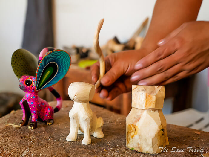 100 woodcarving oaxaca thesanetravel.comP1287967