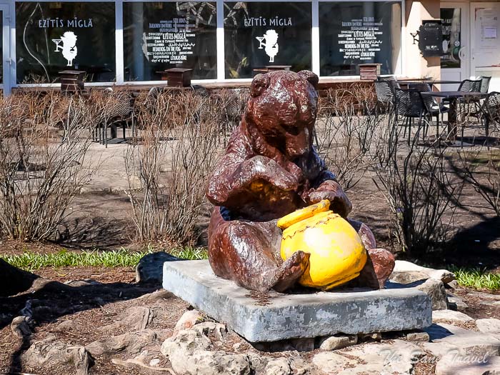 29 bear ogre thesanetravel.comP1192250