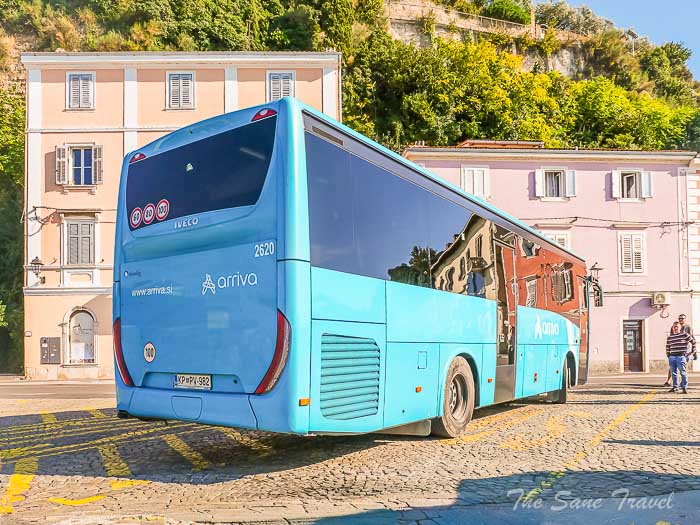 90 bus thesanetravel.com P1660474