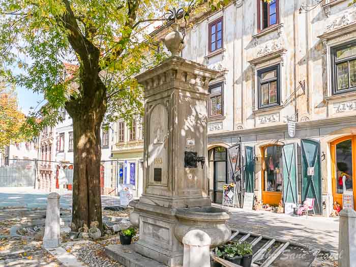 40 vodnjak loka thesanetravel.com P1671291