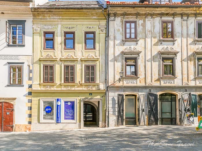 46 town square church loka thesanetravel.com P1671289