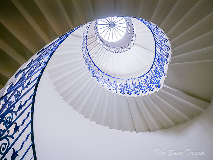 82 tulip stairs thesanetravel.com P2120754