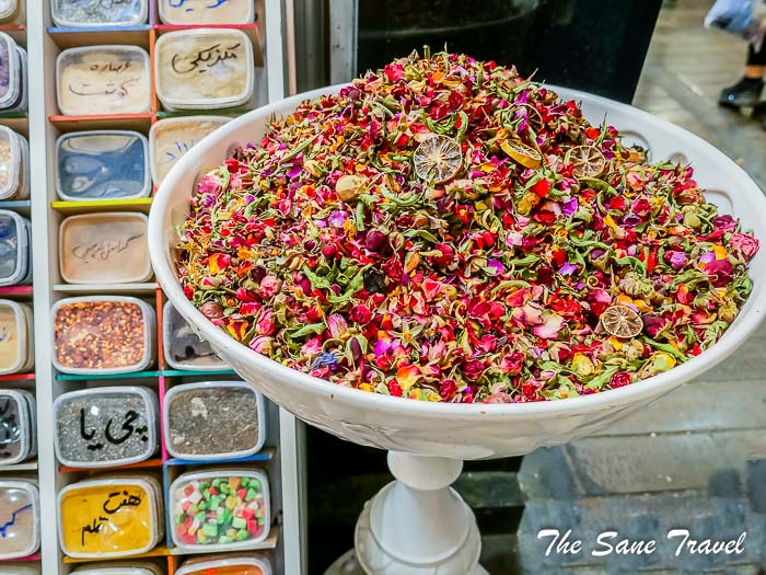 103 tajrish bazaar tehran thesanetravel.com P1192013