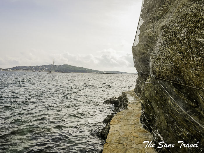 25 mourillon walk toulon thesanetravel.com P1109436