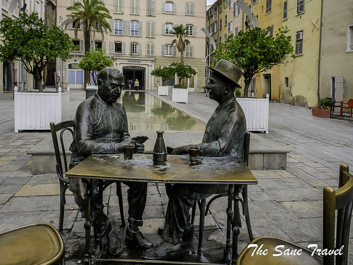 53 card game toulon thesanetravel.com P1099251