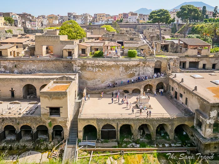 10 herculaneum thesanetravel.comP1204007