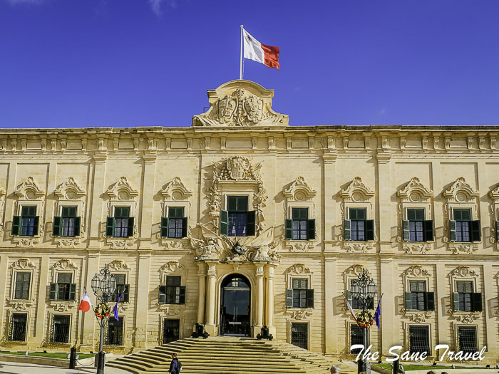 24 auberge de castille valletta thesanetravel.com P1155850