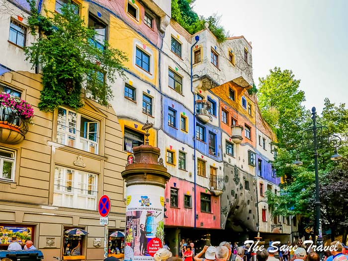 12 hundertwasser house thesanetravel.com P1770743