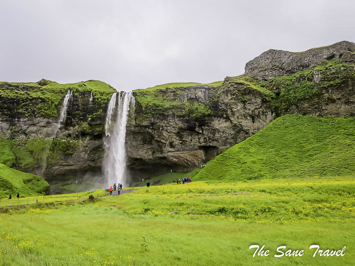 60 seljalandsfoss thesanetravel.com P1064406