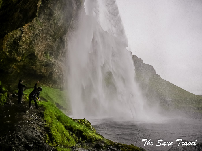 61 seljalandsfoss thesanetravel.com P1064430