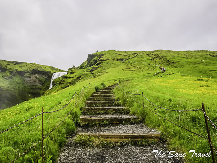 71 skogafoss thesanetravel.com P1075223