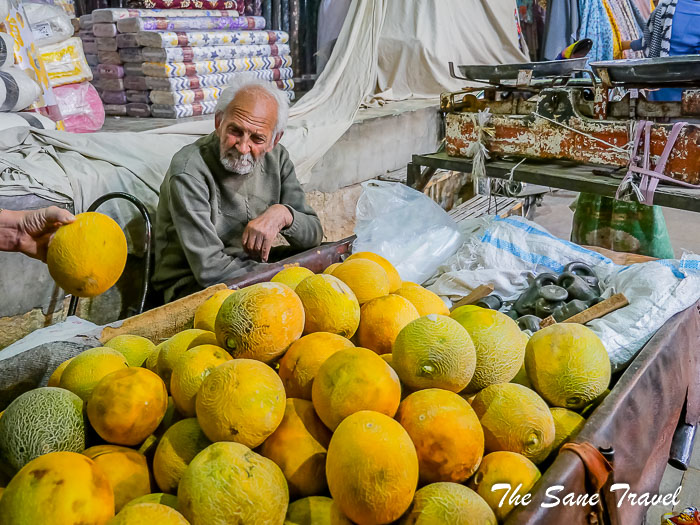 84 vakil bazaar thesanetravel.com P1191346