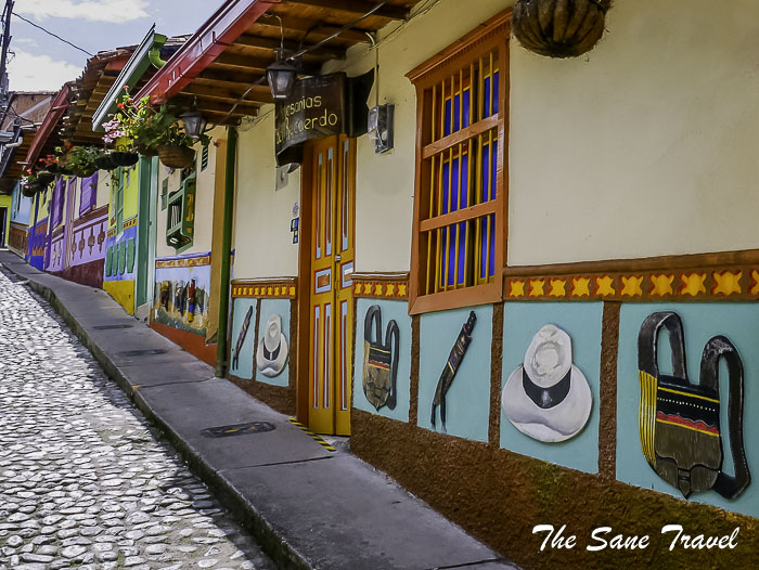 23 guatape colombia P1900256