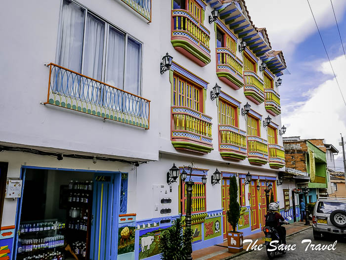 29 guatape colombia P1900283