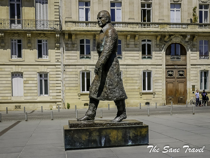 160 statue bordeaux thesanetravel.com P1720944