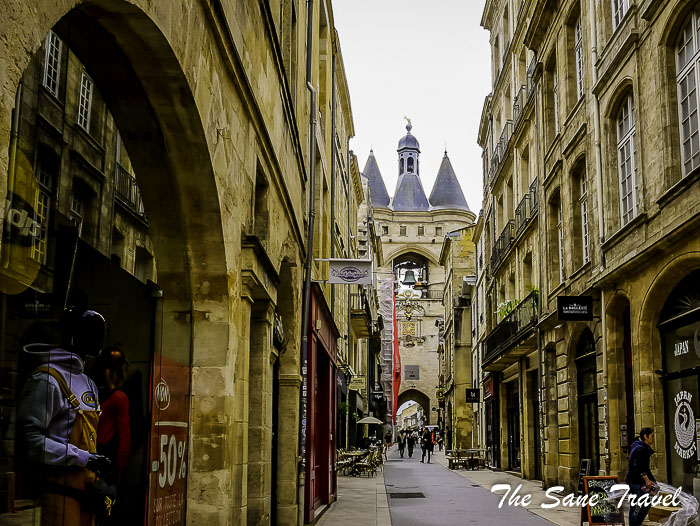 40 grosse cloche bordeaux thesanetravel.com P1700296