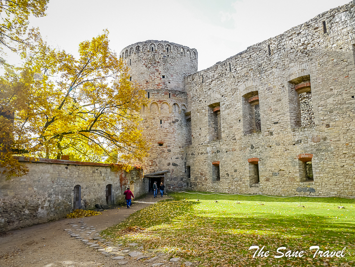 132 cesis latvia autumn thesanetravel.com 1340307