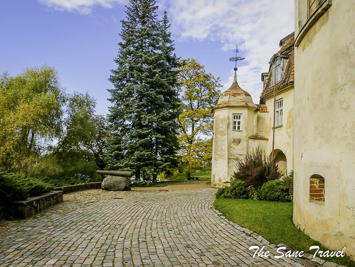 51 jaunpils castle ruins thesanetravel.com P2150005