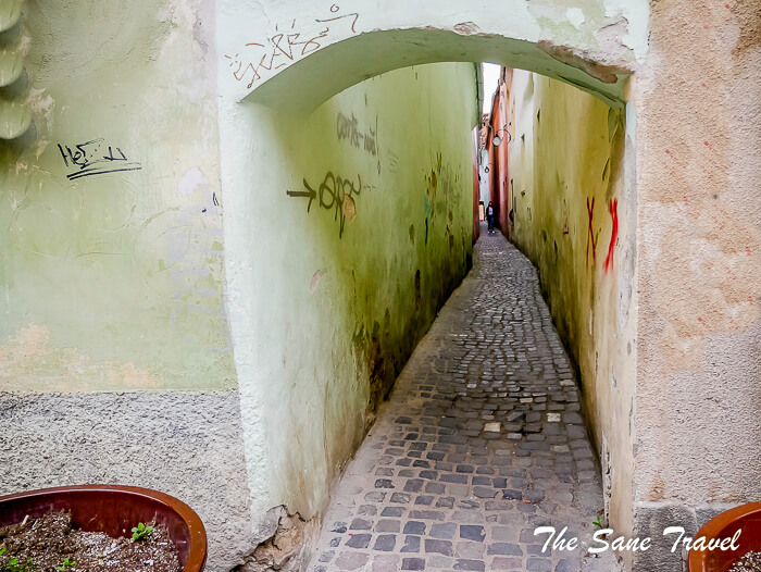 51brasov rope street thesanetravel.com 1430838
