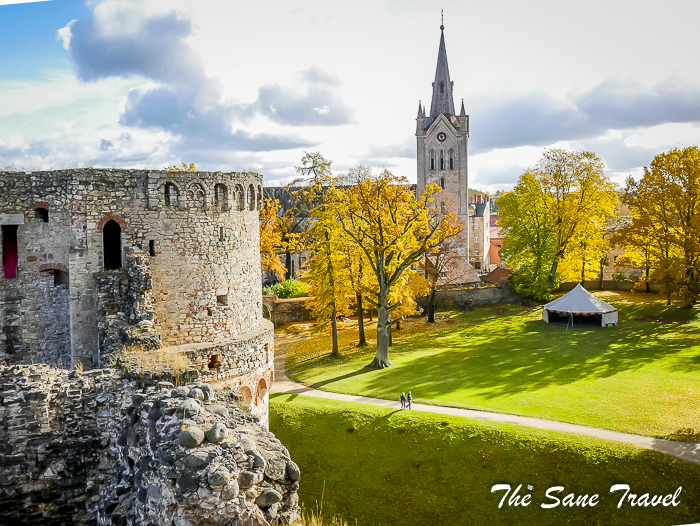 40cesis latvia autumn thesanetravel.com 1340287