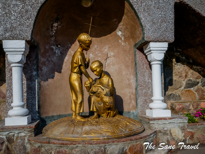 minsk red church www.thesanetravel.com 15