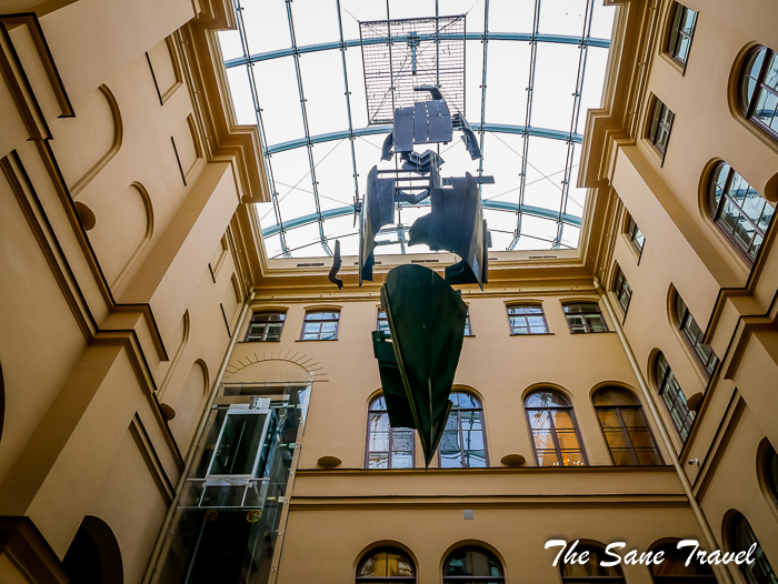 22 riga bourse museum www.thesanetravel.com 1190942