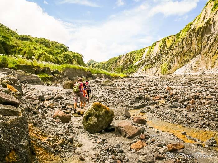 Mt pinatubo hotsell hike tour