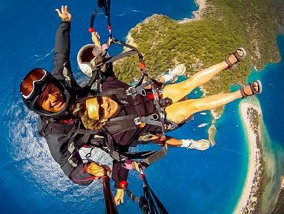 Add the tandem paragliding to your itinerary