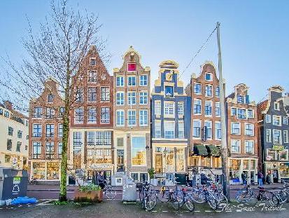 17 must-see houses in Amsterdam for your itinerary