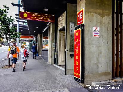 Celestion Waldorf Apartment Hotel